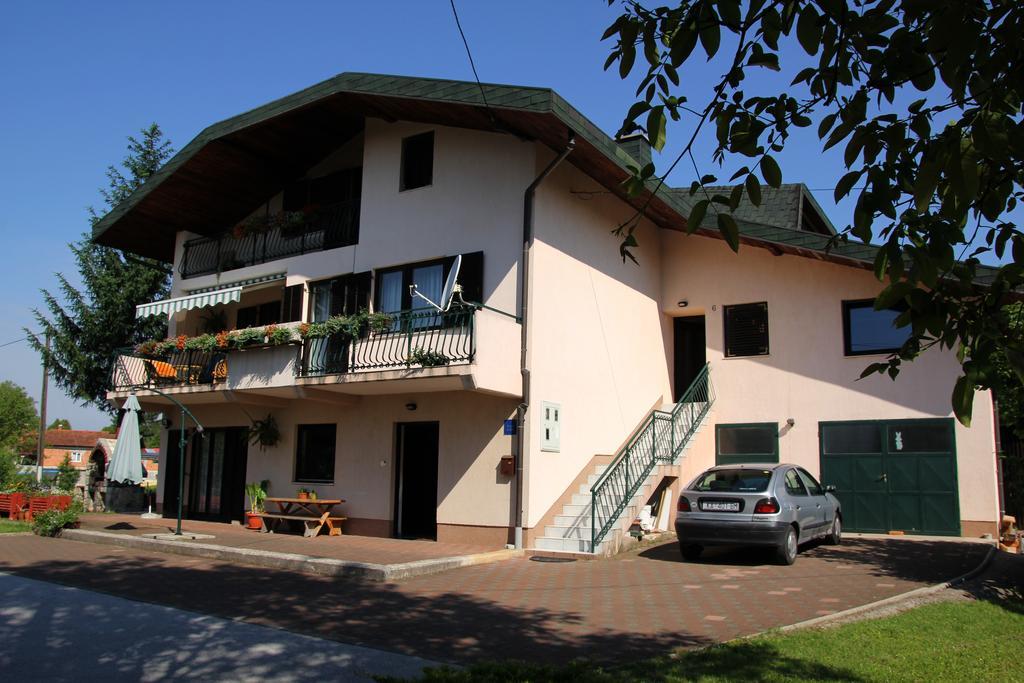 Apartments Strmac Slunj Eksteriør bilde